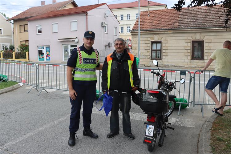 Slika /PU_KK/Vijesti/2024/6/24.06. prevencija (7).JPG